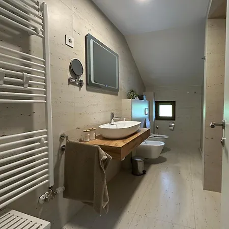 Villa Bagrem - With Private Pool In Nature Banja Luka